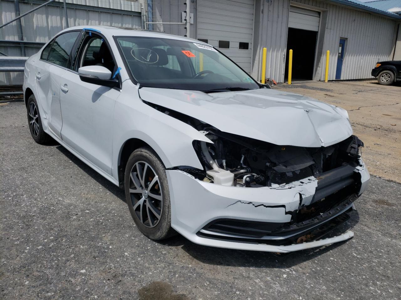 Photo 1 from auction – 2018 VOLKSWAGEN JETTA SE with VIN 3VWDB7AJ3JM255507
