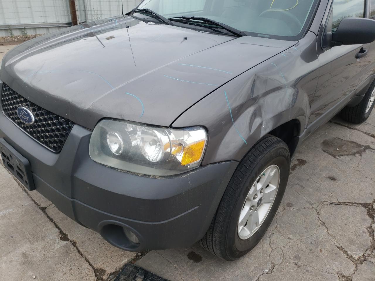 Photo 9 from auction – 2005 FORD ESCAPE XLT with VIN 1FMYU93175KC78143