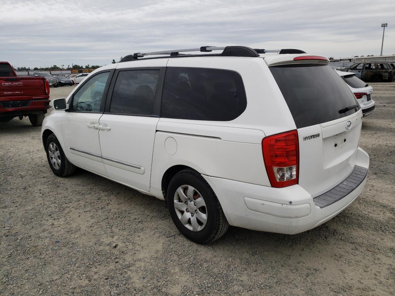 Photo 3 from auction – 2007 HYUNDAI ENTOURAGE with VIN KNDMC233776016729