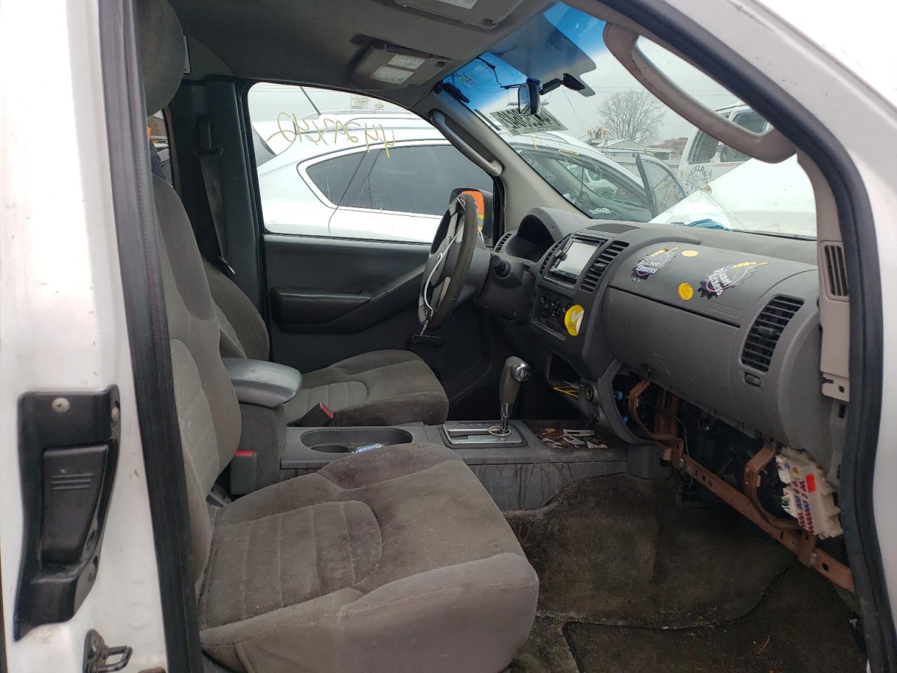 Photo 5 from auction – 2005 NISSAN FRONTIER K with VIN 1N6BD06T95C459352