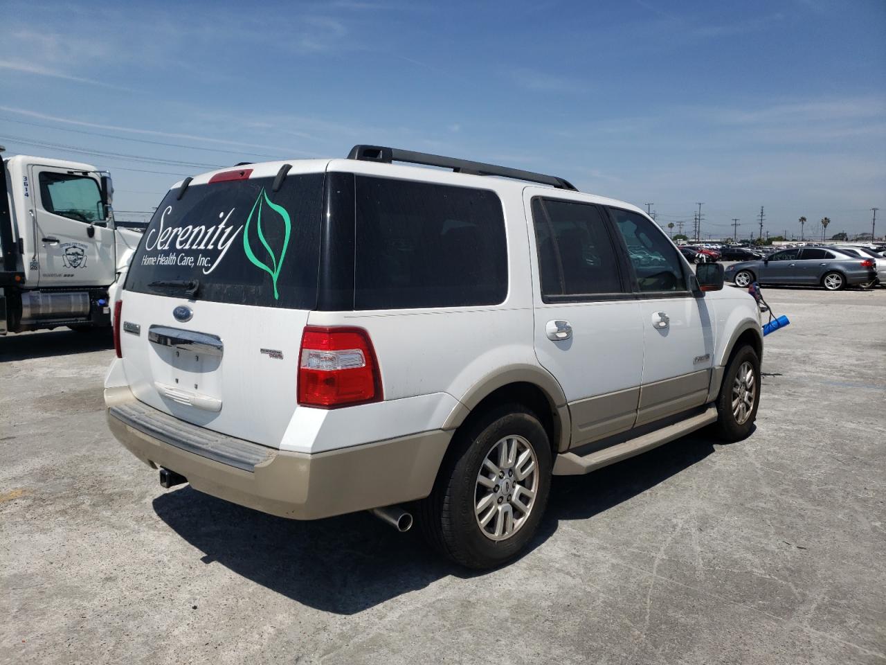 Photo 4 from auction – 2007 FORD EXPEDITION with VIN 1FMFU17587LA11404