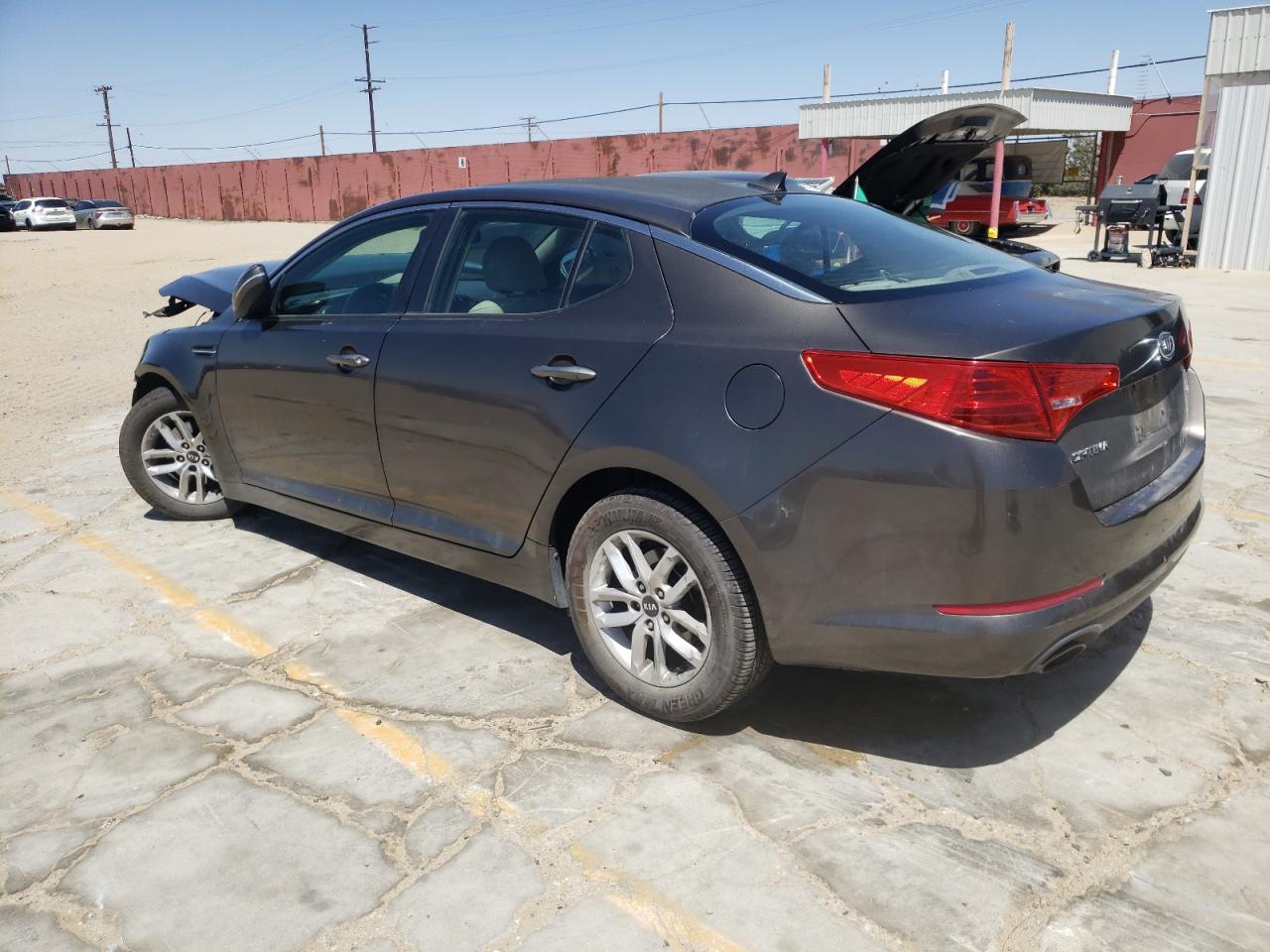 Photo 3 from auction – 2011 KIA OPTIMA LX with VIN KNAGM4A73B5103504