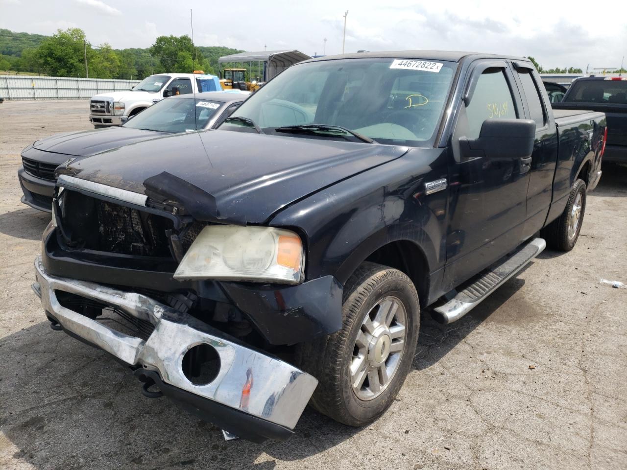 Photo 2 from auction – 2006 FORD F150 with VIN 1FTRX12W76FB03478