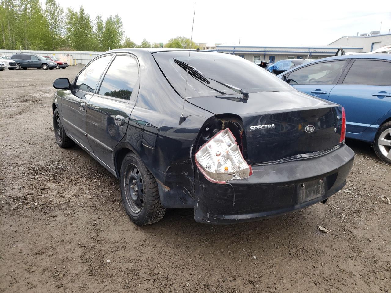 Photo 3 from auction – 2003 KIA SPECTRA GS with VIN KNAFB161335122141