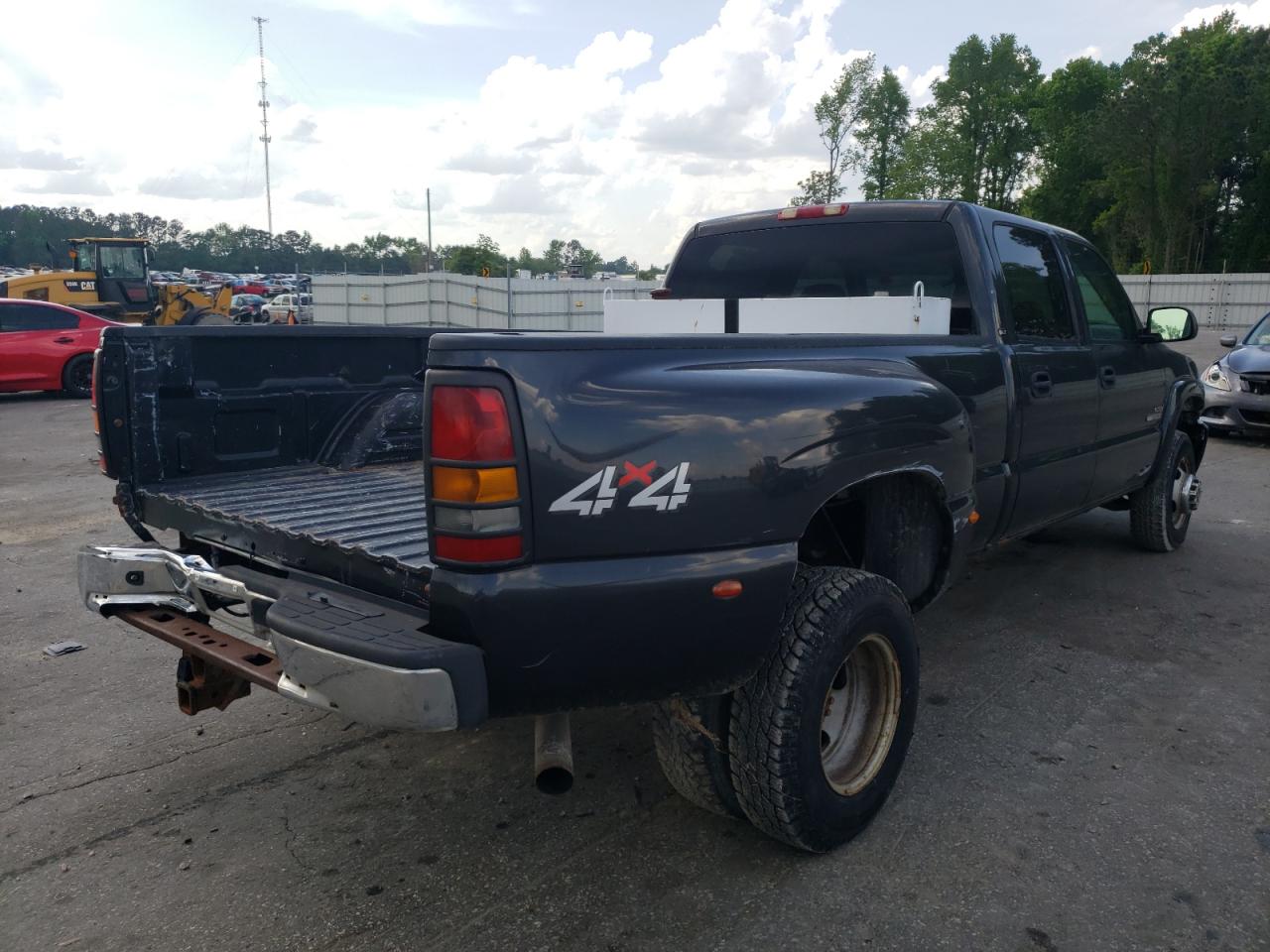 Photo 4 from auction – 2005 GMC NEW SIERRA with VIN 1GTJK33295F930089