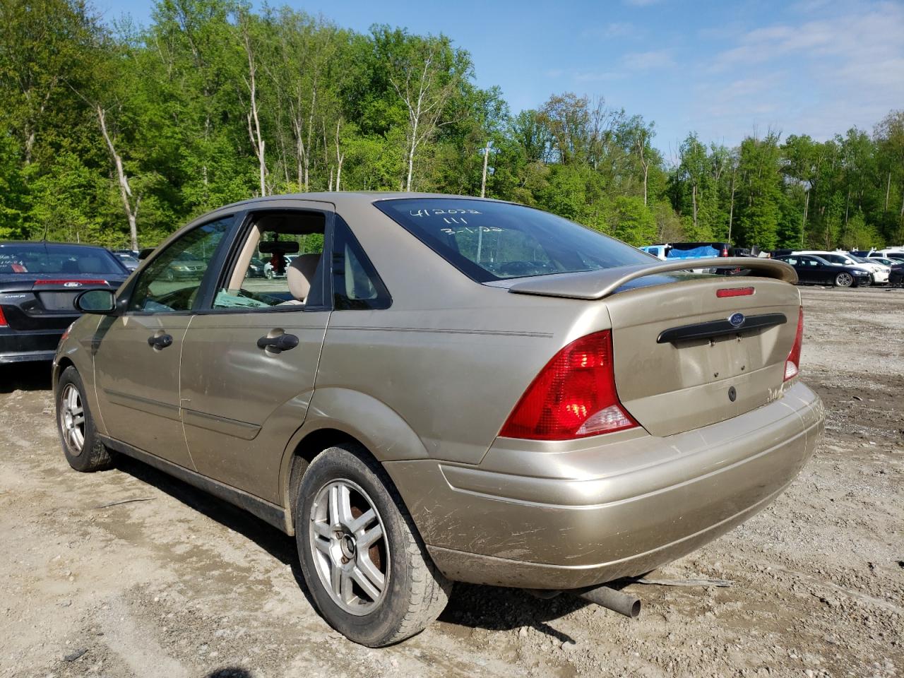 Photo 3 from auction – 2001 FORD FOCUS SE with VIN 1FAFP34361W173148