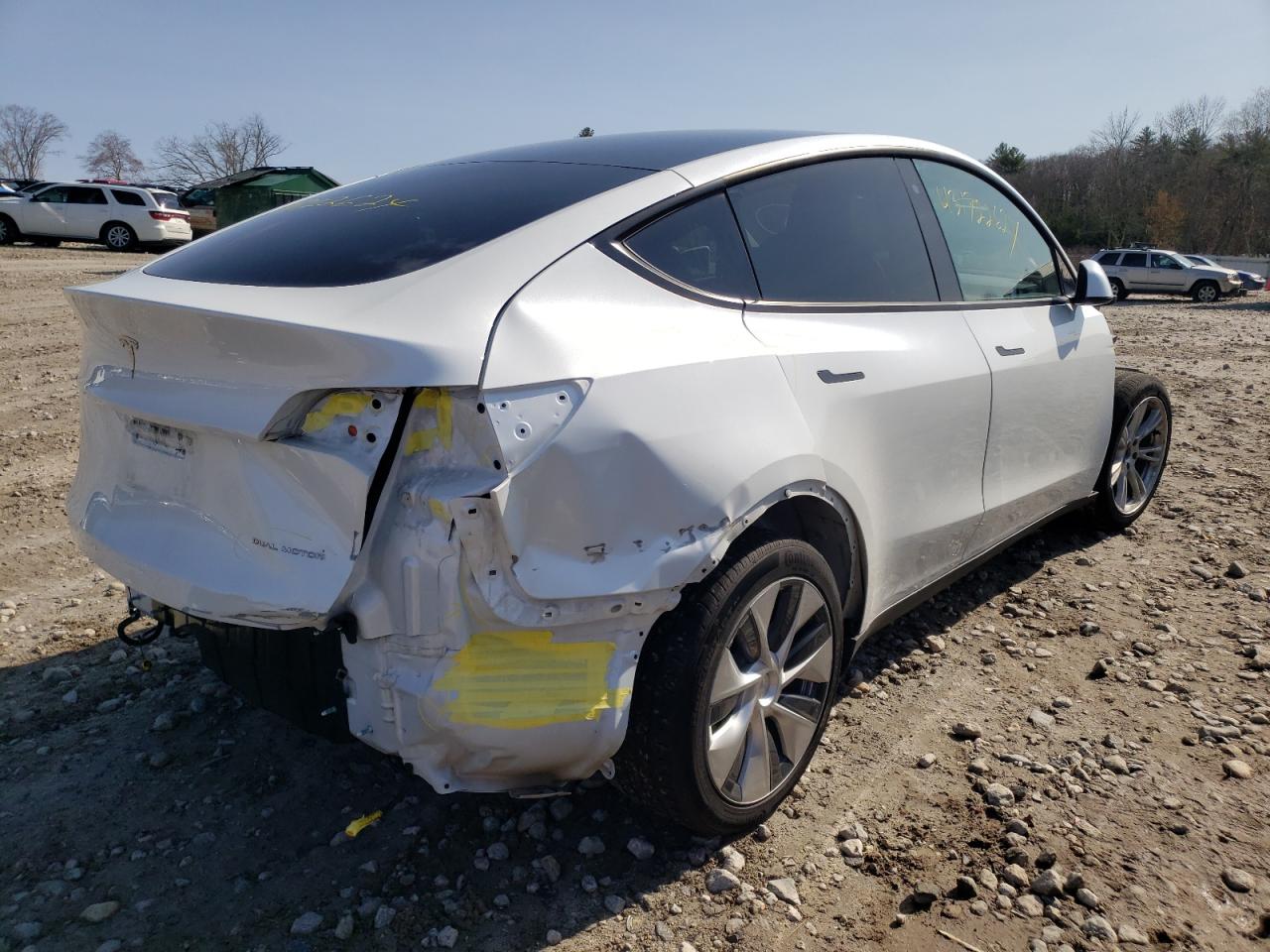 Photo 4 from auction – 2020 TESLA MODEL Y with VIN 5YJYGDEE4LF037021
