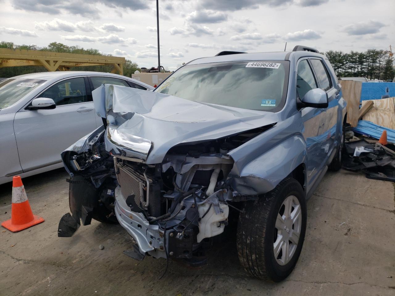 Photo 2 from auction – 2014 GMC TERRAIN SL with VIN 2GKFLXEK7E6313814