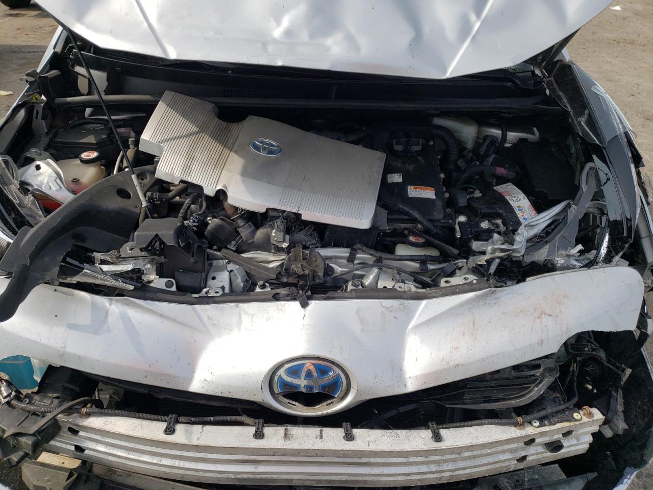 Photo 7 from auction – 2017 TOYOTA PRIUS with VIN JTDKARFU7H3041451