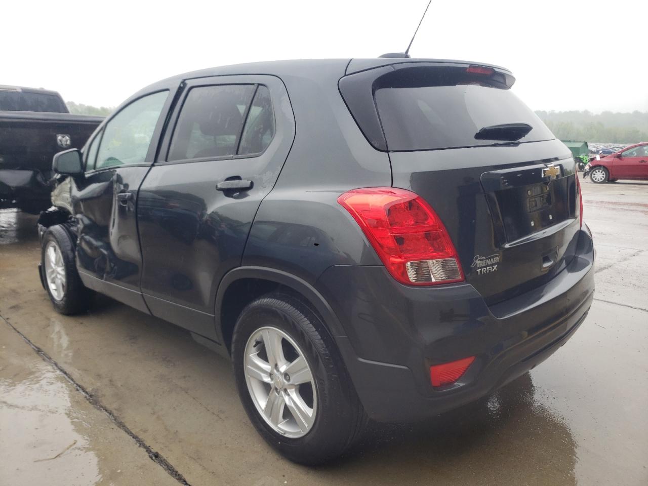 Photo 3 from auction – 2020 CHEVROLET TRAX LS with VIN 3GNCJKSB0LL193043