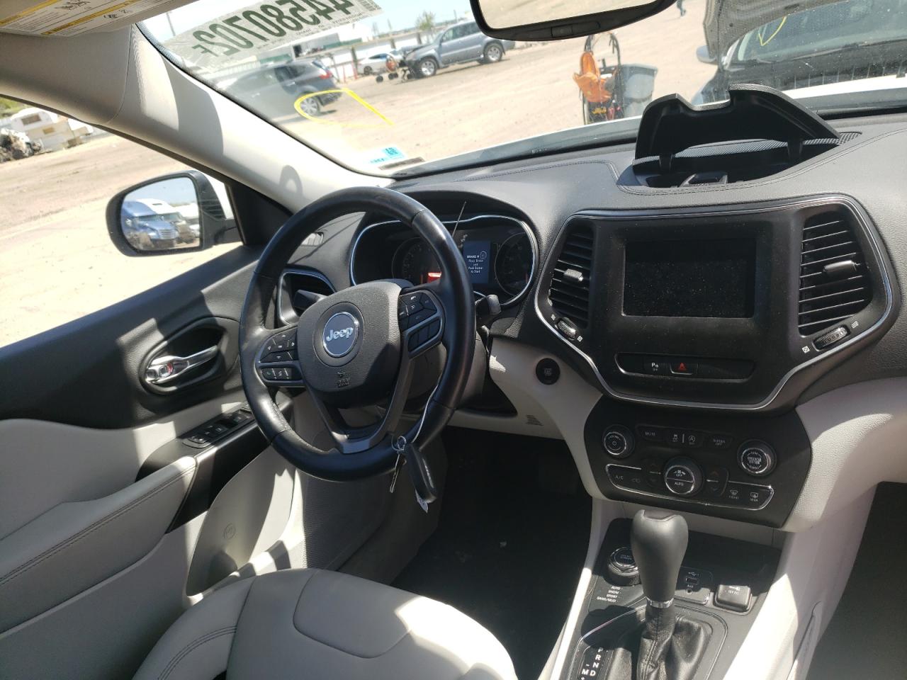 Photo 9 from auction – 2020 JEEP CHEROKEE L with VIN 1C4PJMLX2LD516742