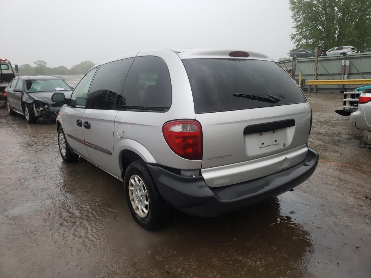 Photo 3 from auction – 2001 CHRYSLER VOYAGER with VIN 1C4GJ25B51B226283