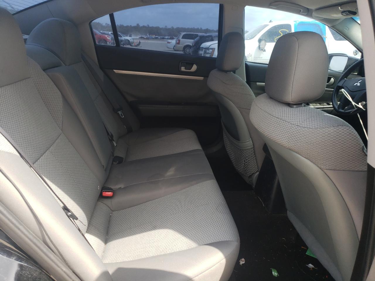 Photo 6 from auction – 2011 MITSUBISHI GALANT FE with VIN 4A32B2FF9BE023175