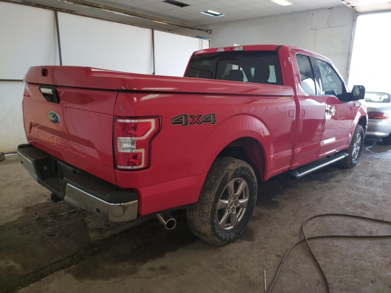 Photo 4 from auction – 2018 FORD F150 SUPER with VIN 1FTFX1E57JFD51616