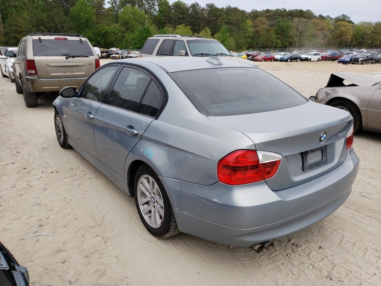 Foto 3 de la subasta – 2007 BMW 328 I con VIN WBAVA37517NL11209