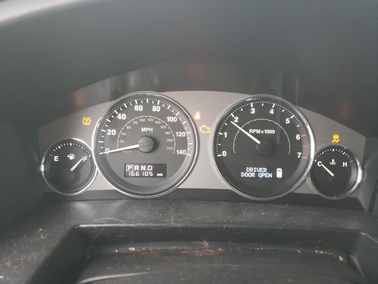 Photo 8 from auction – 2010 JEEP COMMANDER with VIN 1J4RH5GT6AC122451