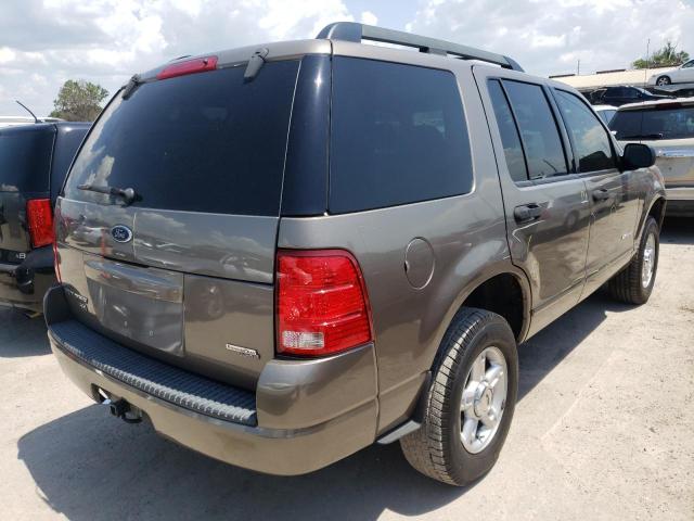 Photo 4 from auction – 2005 FORD EXPLORER X with VIN 1FMZU63K25UA15476