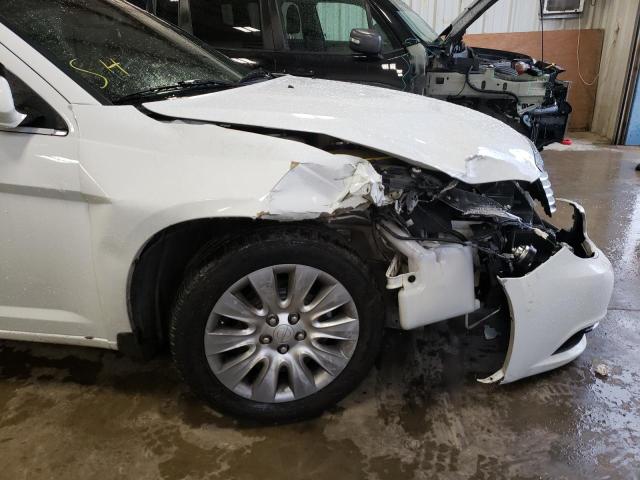 Photo 9 from auction – 2013 CHRYSLER 200 LX with VIN 1C3CCBAG2DN721459