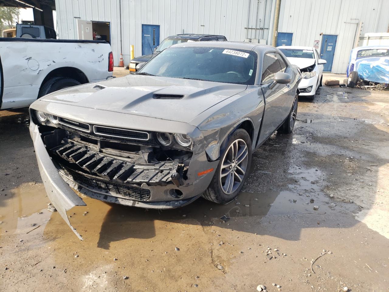 Photo 2 from auction – 2018 DODGE CHALLENGER with VIN 2C3CDZGG2JH220153