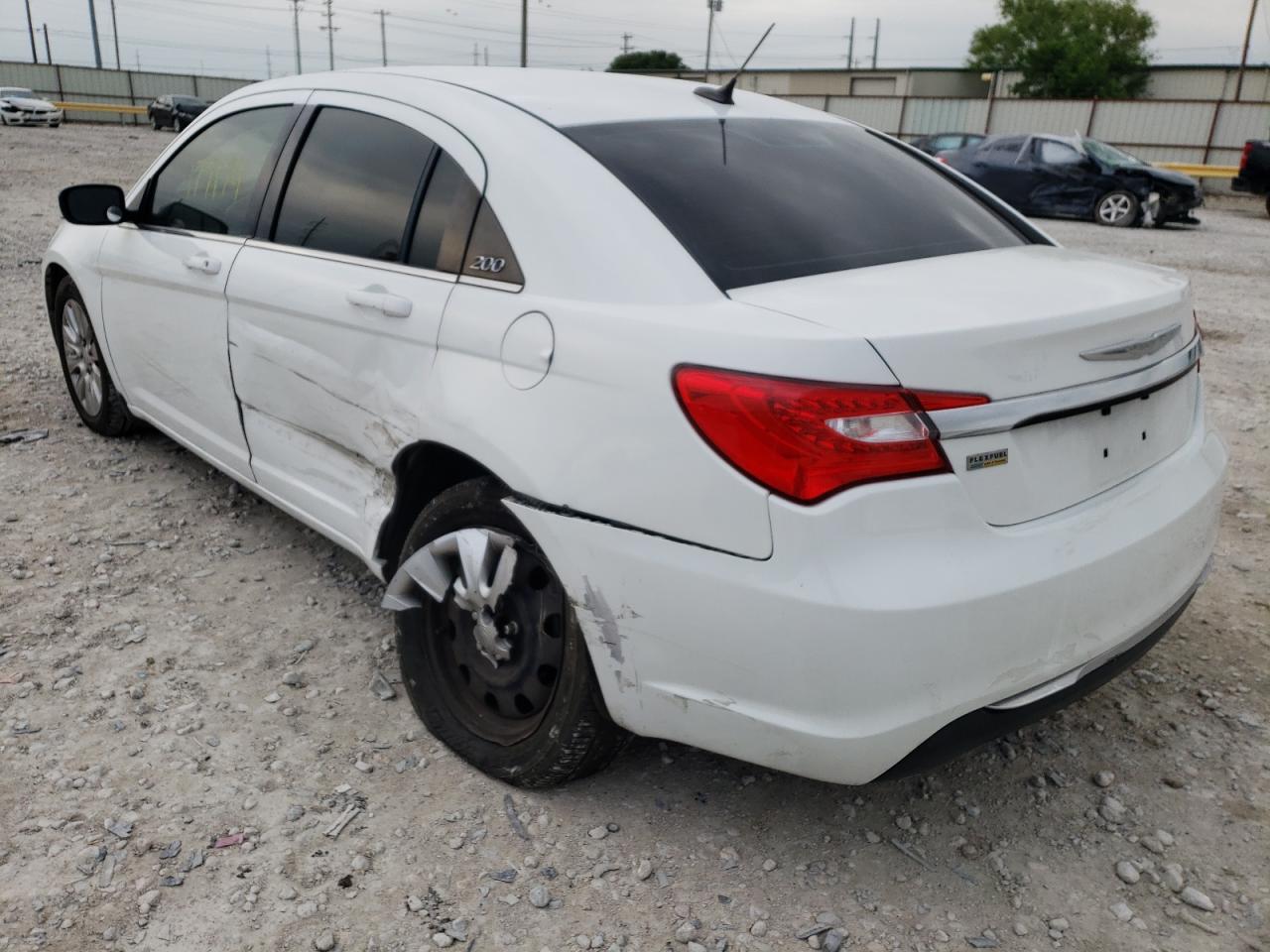Photo 3 from auction – 2013 CHRYSLER 200 LX with VIN 1C3CCBAG9DN590000