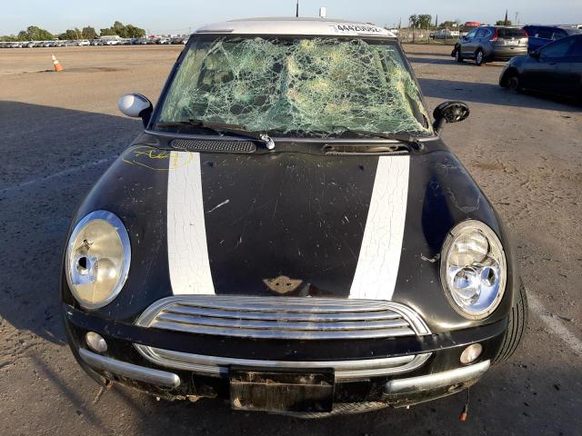 Photo 9 from auction – 2003 MINI COOPER with VIN WMWRC33473TC48005