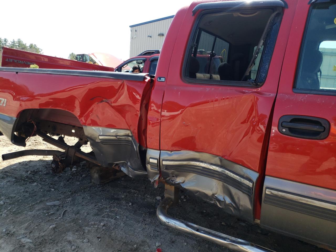 Photo 9 from auction – 2000 CHEVROLET SILVERADO with VIN 2GCEK19T1Y1229886