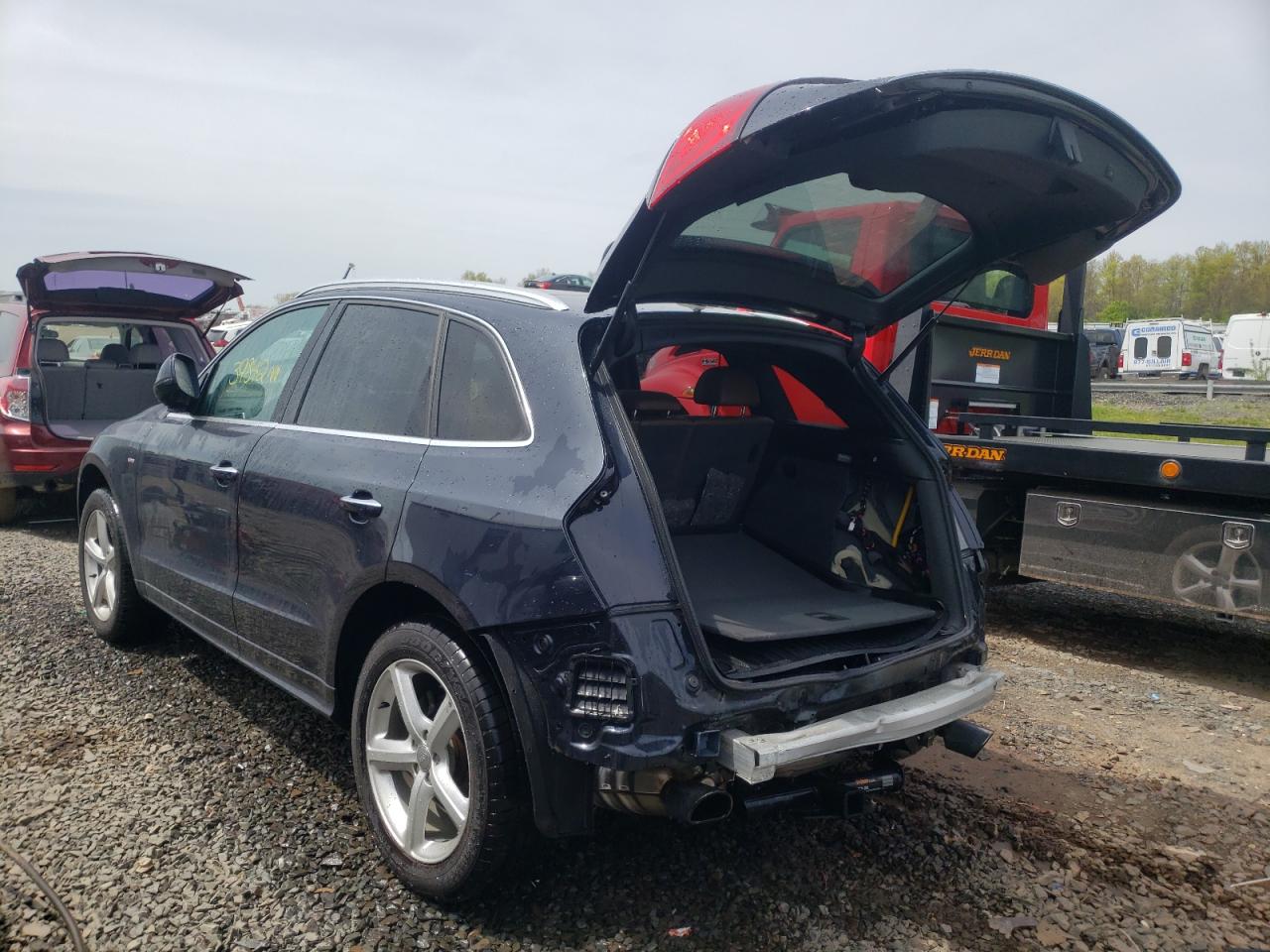 Photo 3 from auction – 2017 AUDI Q5 PREMIUM with VIN WA1M2AFP7HA088406