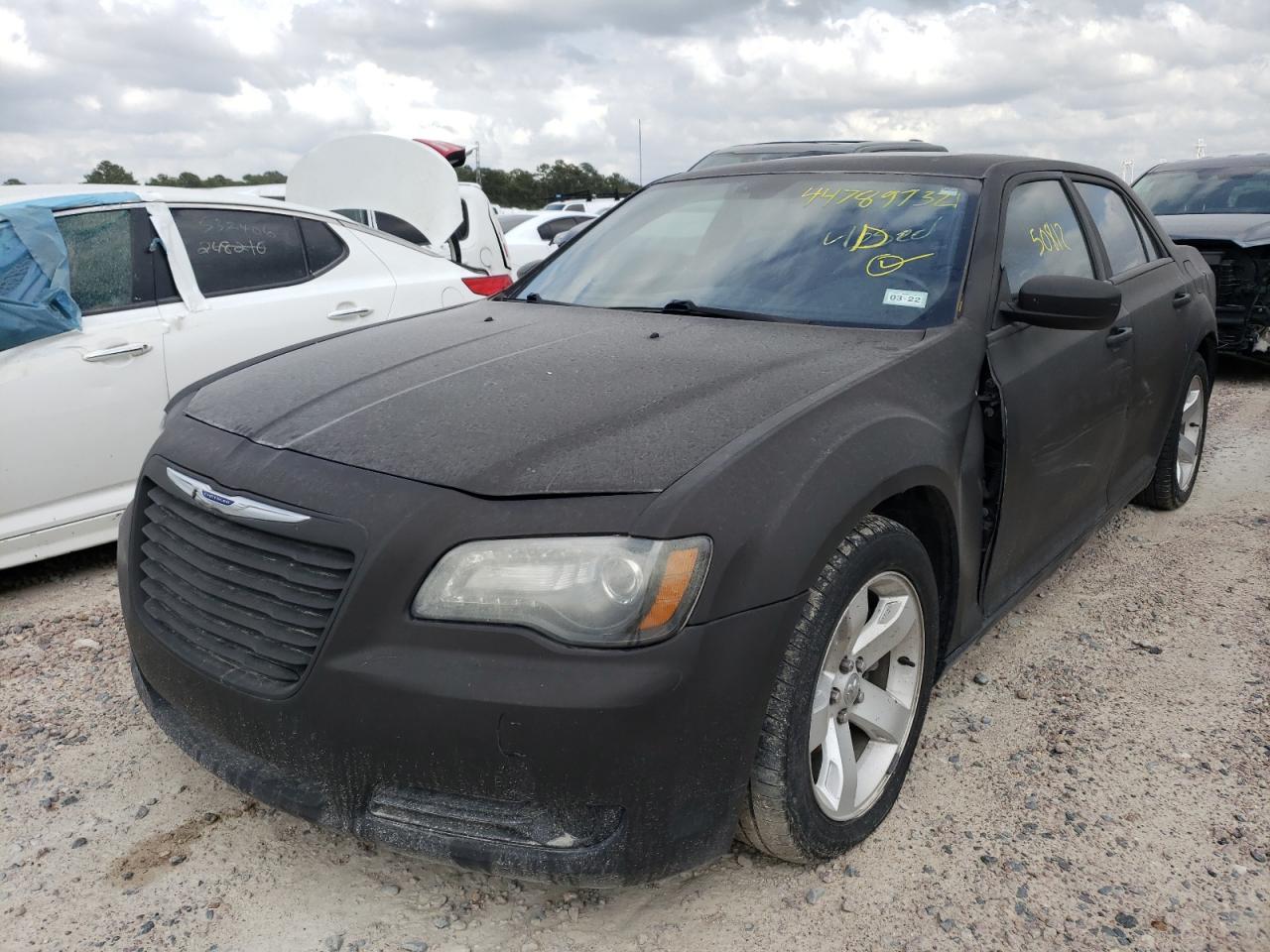 Photo 2 from auction – 2014 CHRYSLER 300 S with VIN 2C3CCABG4EH352154
