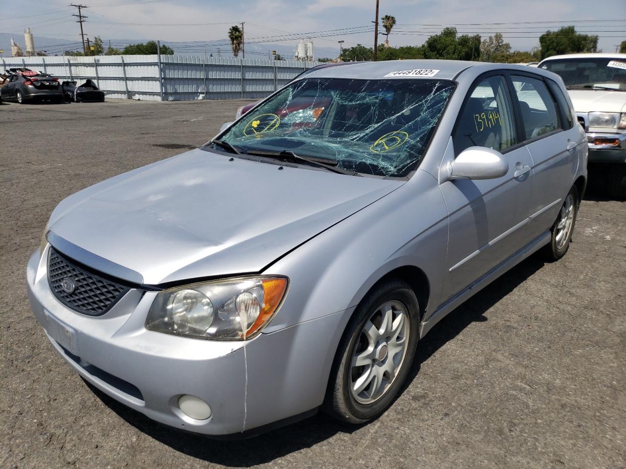 Photo 2 from auction – 2006 KIA SPECTRA5 with VIN KNAFE161965207657