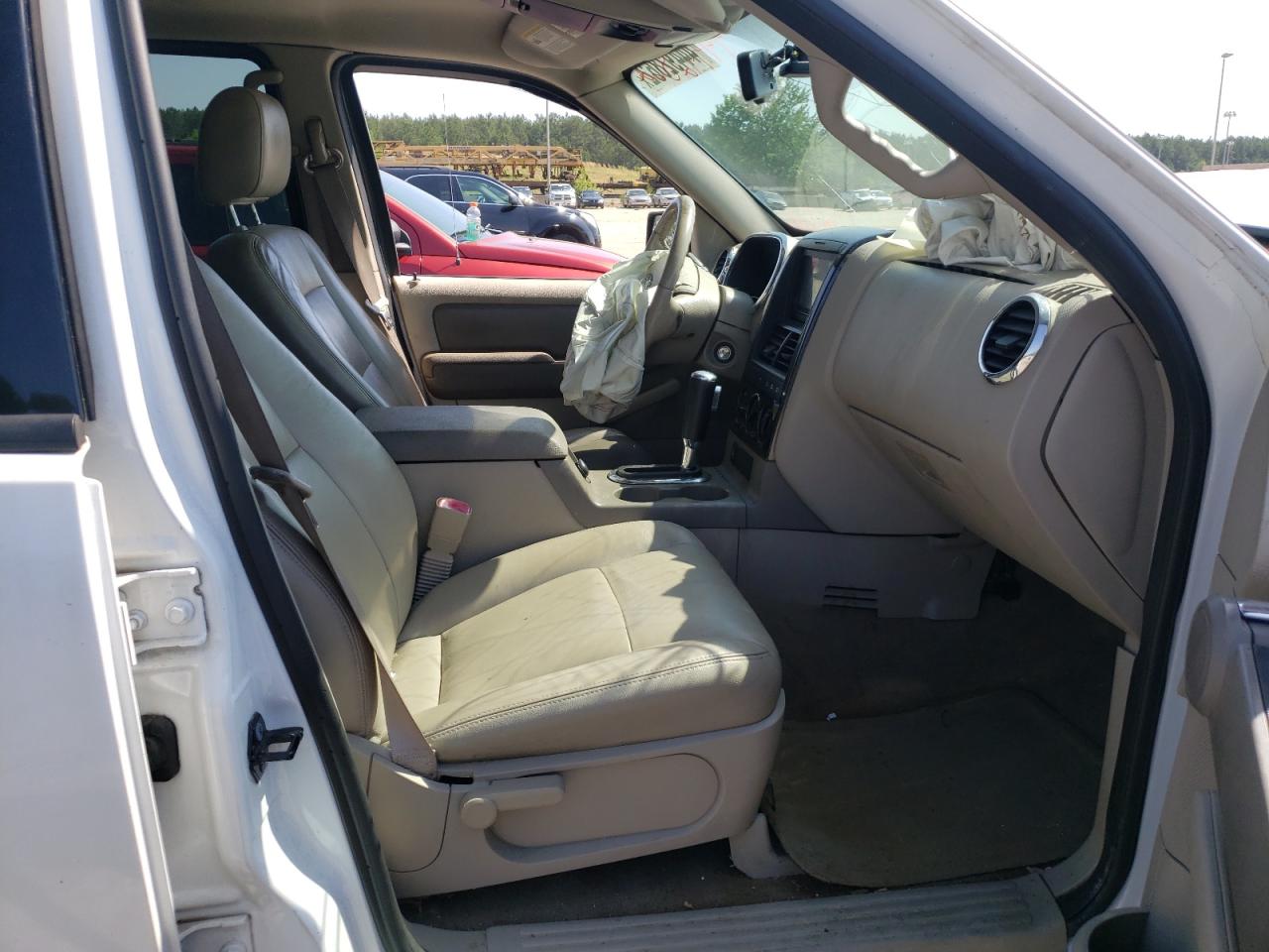 Photo 5 from auction – 2006 FORD EXPLORER X with VIN 1FMEU73E46UA50875