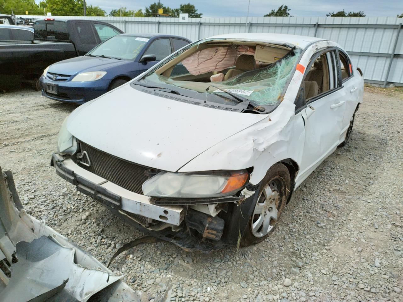 Photo 9 from auction – 2008 HONDA CIVIC LX with VIN 2HGFA16508H338068