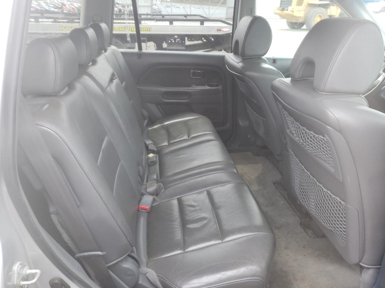 Photo 6 from auction – 2006 HONDA PILOT EX with VIN 2HKYF18786H538529