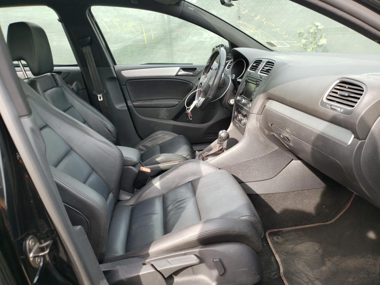 Photo 5 from auction – 2013 VOLKSWAGEN GTI with VIN WVWHD7AJ7DW014794