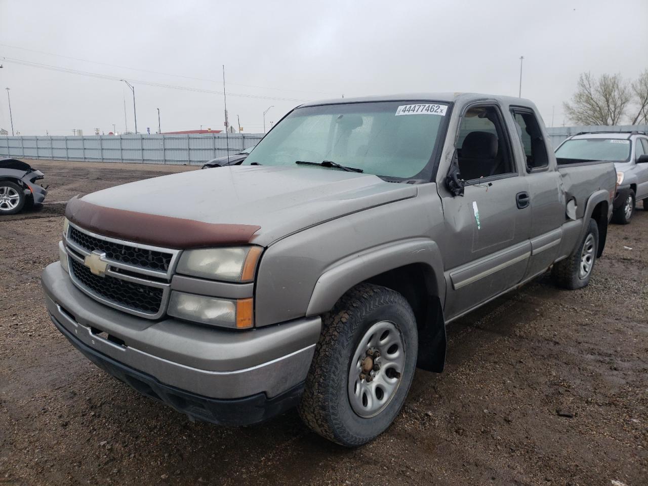 Photo 2 from auction – 2006 CHEVROLET SILVERADO with VIN 1GCEK19B96Z281925