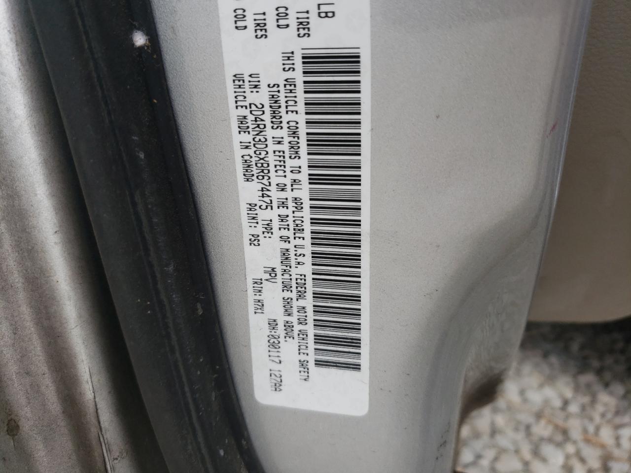 Photo 10 from auction – 2011 DODGE GRAND CARA with VIN 2D4RN3DGXBR674475