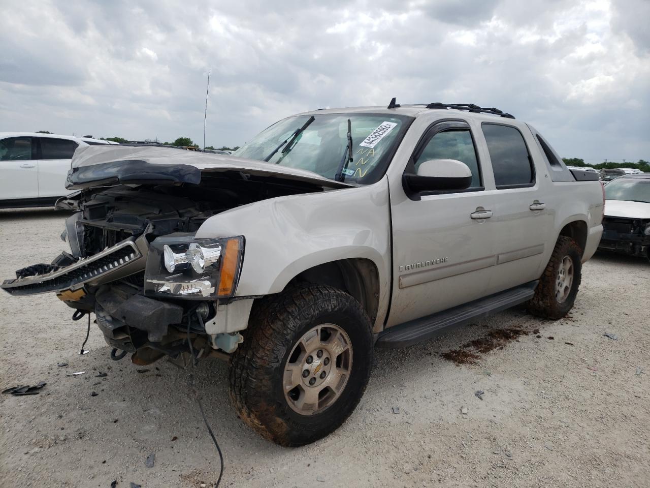 Zdjęcie 2 z aukcji – 2007 CHEVROLET AVALANCHE z VIN 3GNFK12307G119164