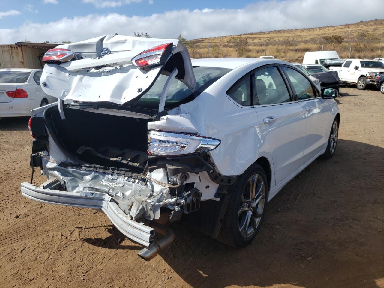 Photo 4 from auction – 2020 FORD FUSION SEL with VIN 3FA6P0CD4LR130202