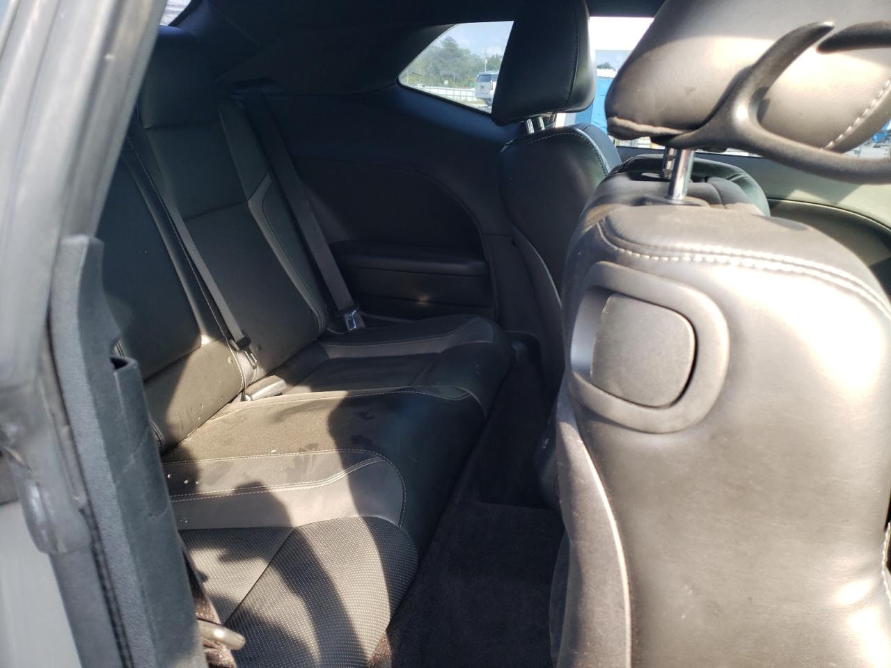 Photo 6 from auction – 2018 DODGE CHALLENGER with VIN 2C3CDZGG2JH220153