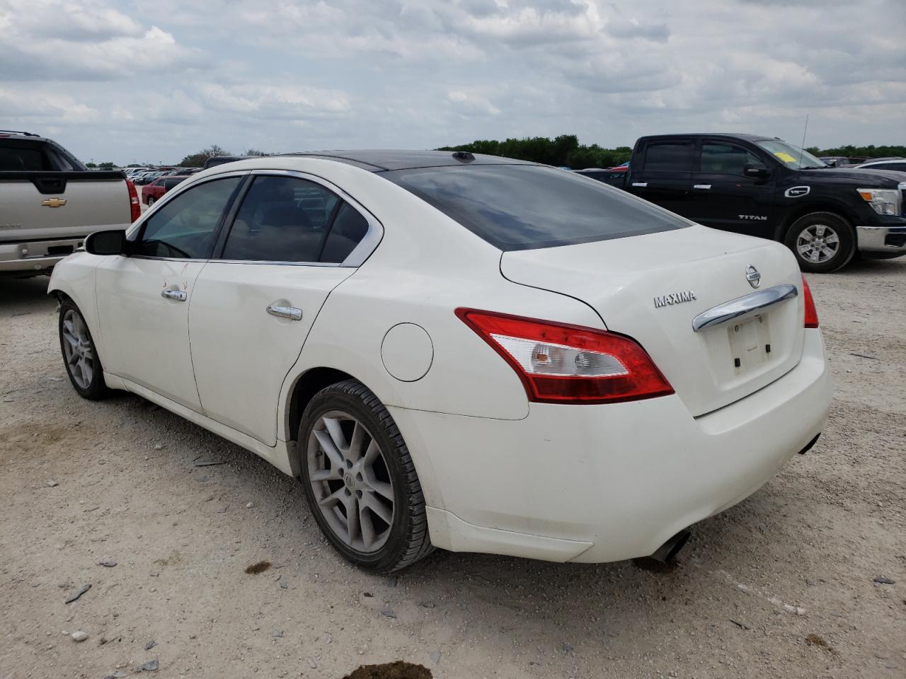 Photo 3 from auction – 2010 NISSAN MAXIMA S with VIN 1N4AA5AP6AC830725
