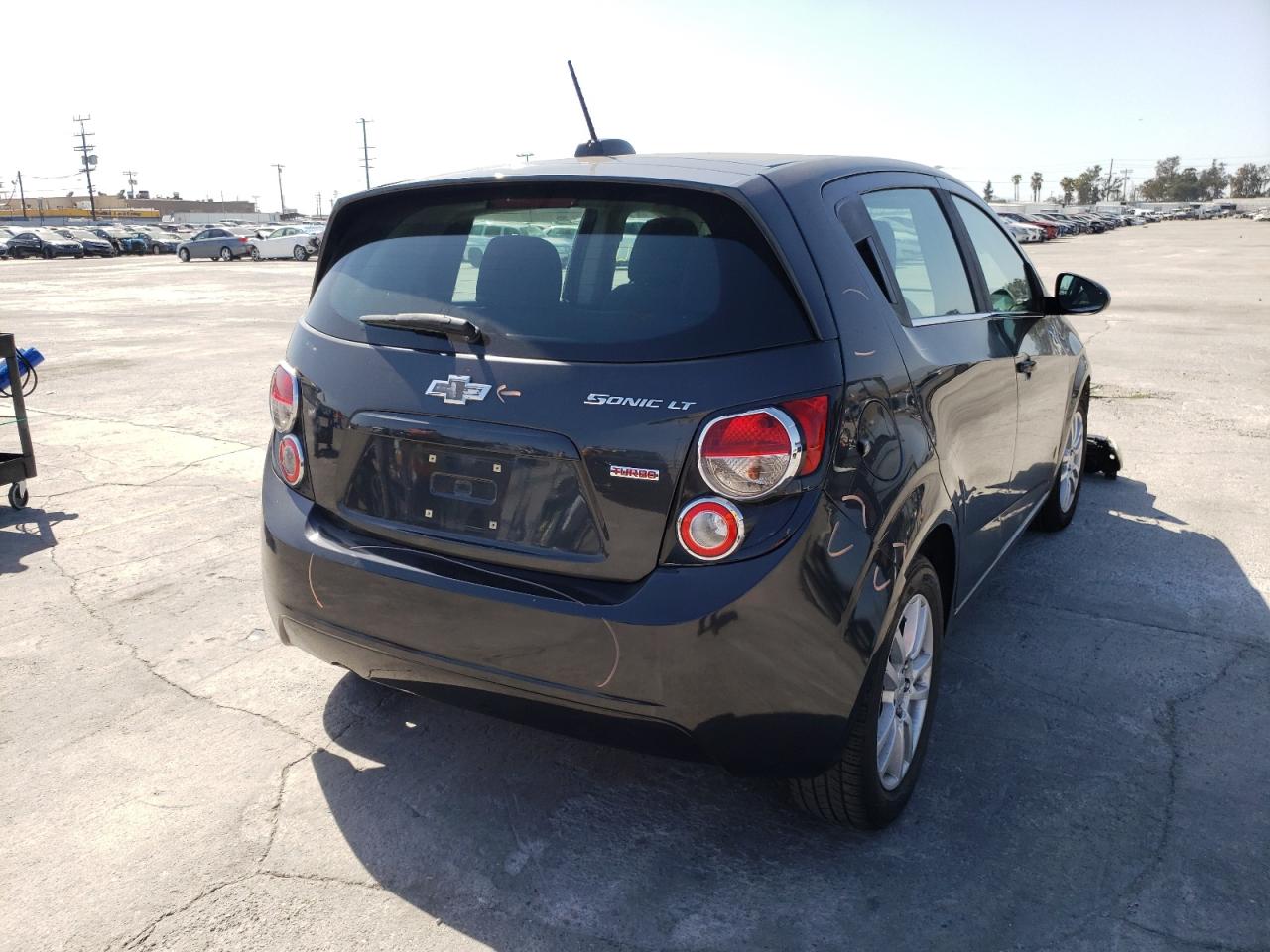 Photo 4 from auction – 2015 CHEVROLET SONIC LT with VIN 1G1JC6SB8F4154849