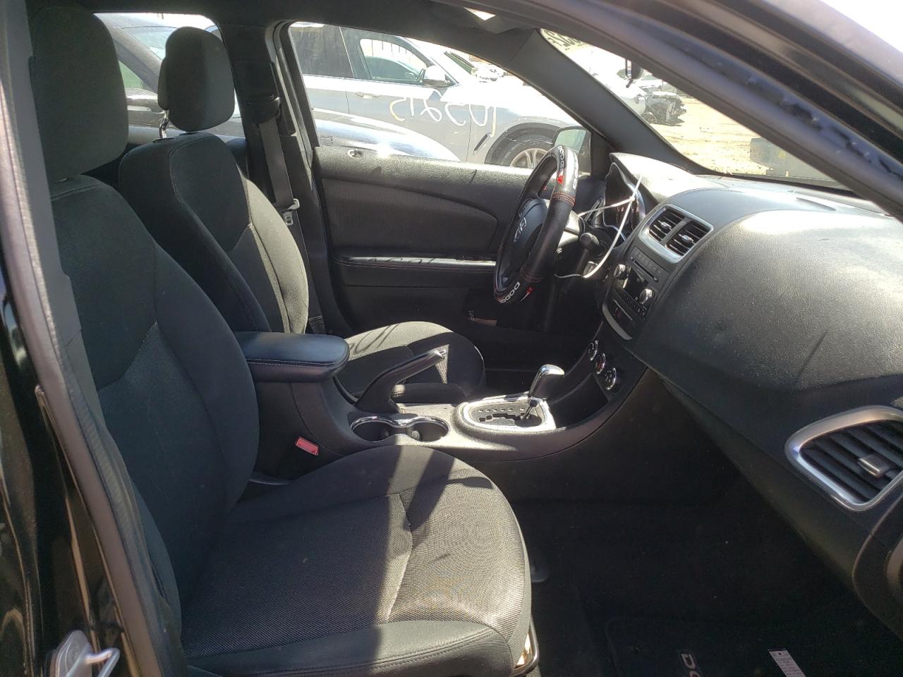 Photo 5 from auction – 2014 DODGE AVENGER SE with VIN 1C3CDZAB2EN126896