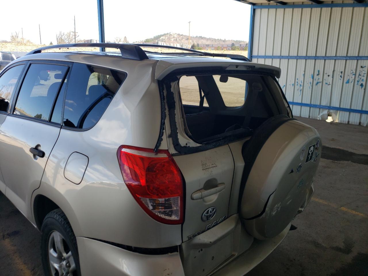 Photo 9 from auction – 2006 TOYOTA RAV4 with VIN JTMZD35V065023971