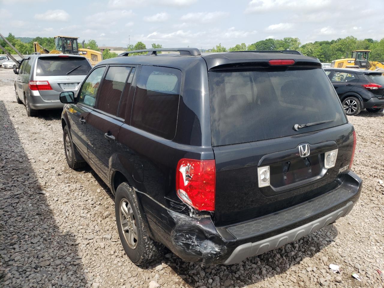Photo 3 from auction – 2003 HONDA PILOT EXL with VIN 2HKYF18503H558753