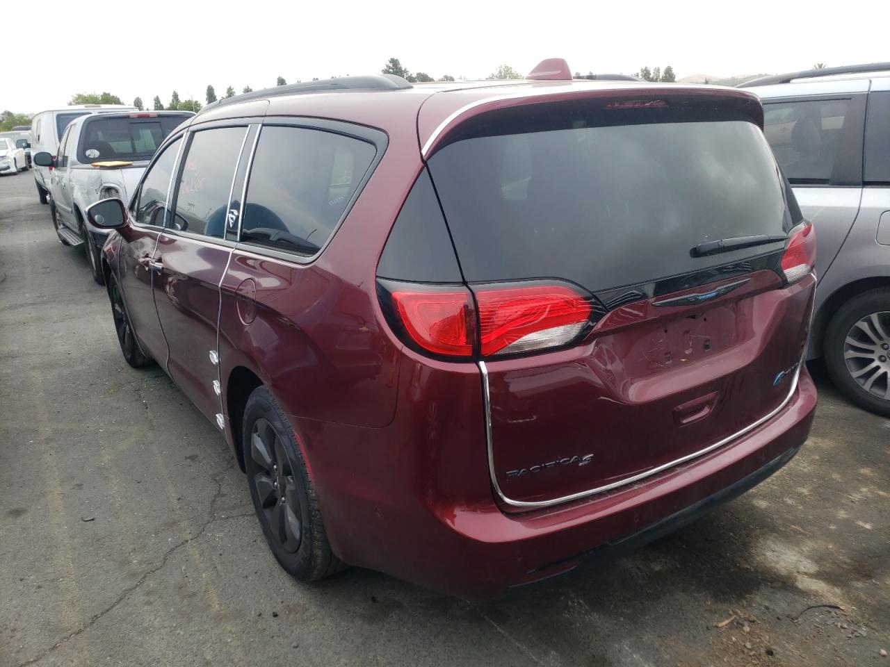 Photo 3 from auction – 2020 CHRYSLER PACIFICA H with VIN 2C4RC1N77LR200541