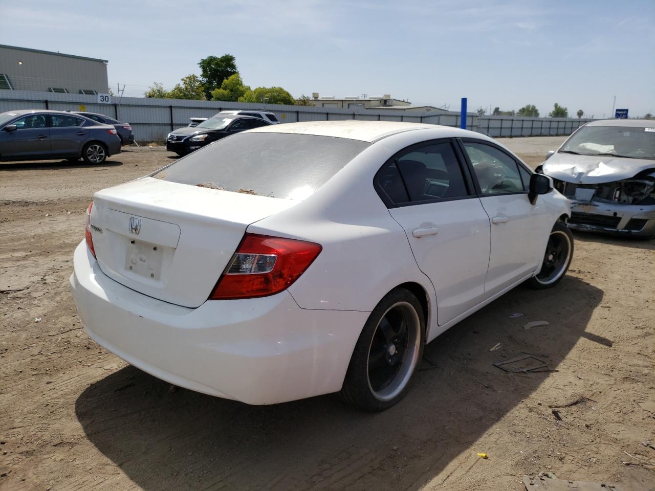 Photo 4 from auction – 2012 HONDA CIVIC LX with VIN 19XFB2F55CE374120
