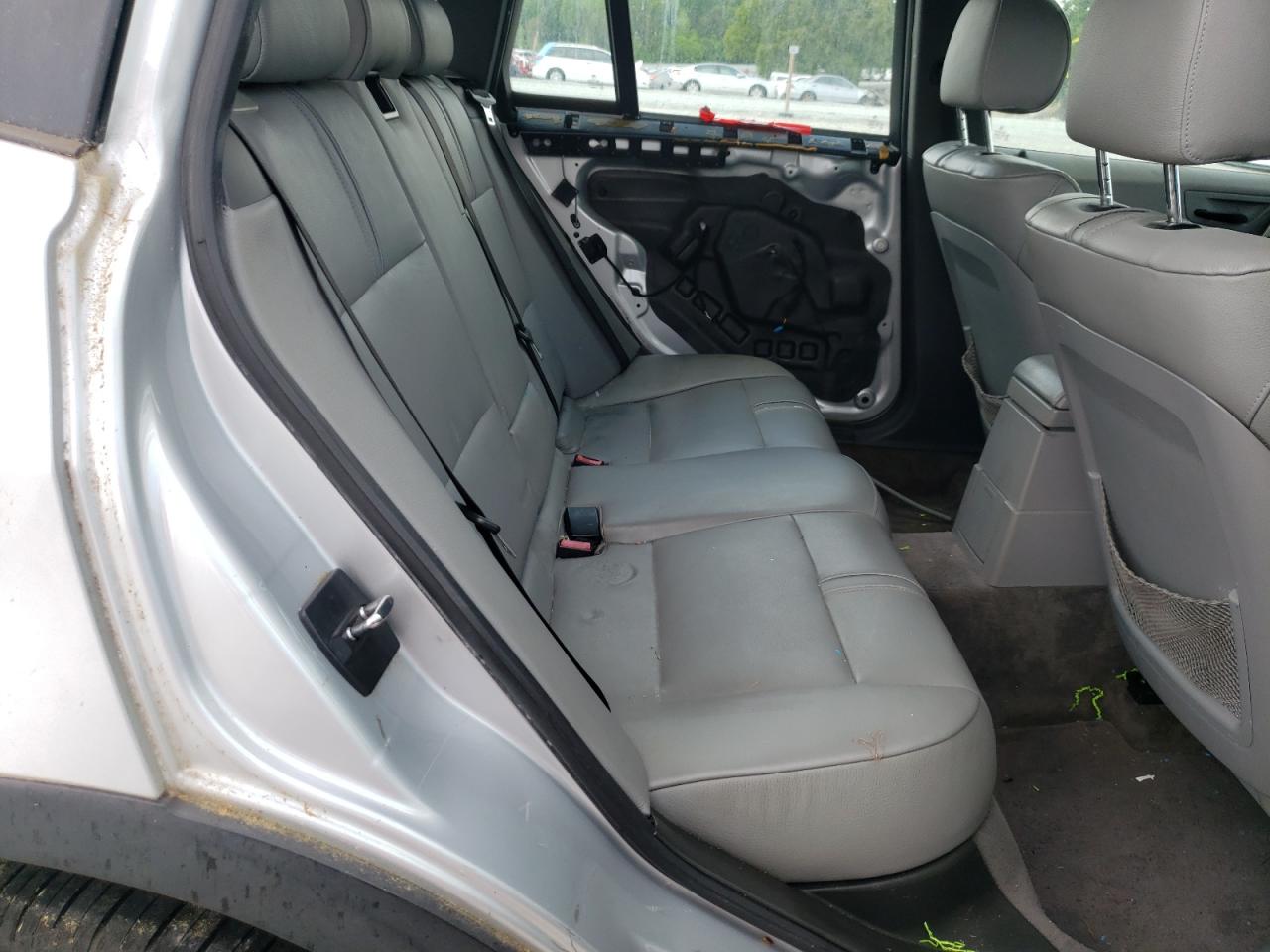 Photo 6 from auction – 2004 BMW X3 3.0I with VIN WBXPA93404WC32296
