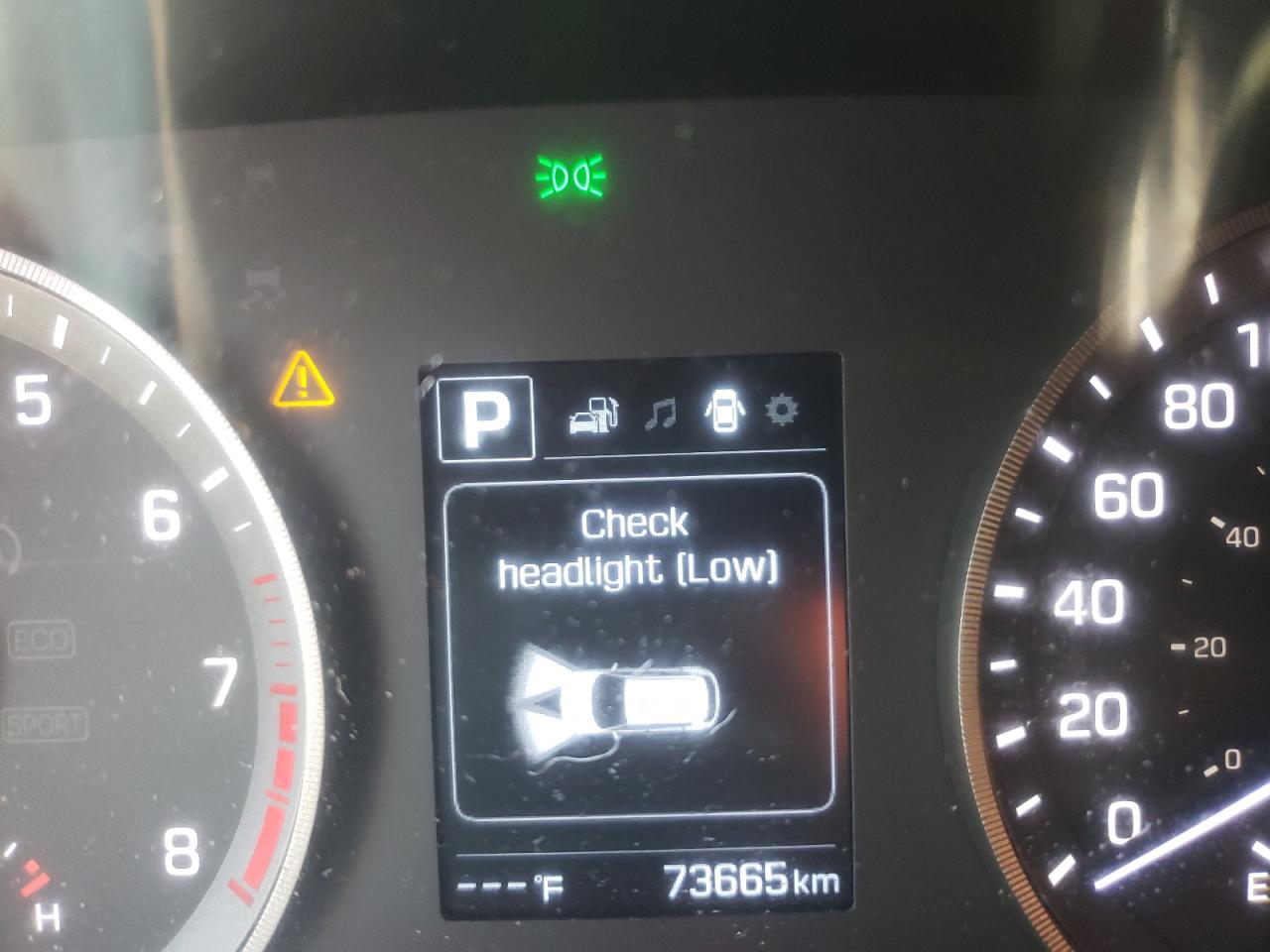 Photo 8 from auction – 2017 HYUNDAI TUCSON LIM with VIN KM8J3CA48HU546799