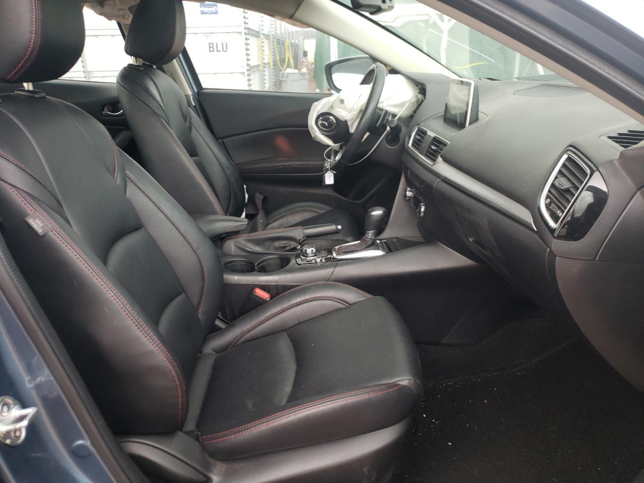 Photo 5 from auction – 2016 MAZDA 3 TOURING with VIN JM1BM1W35G1290695