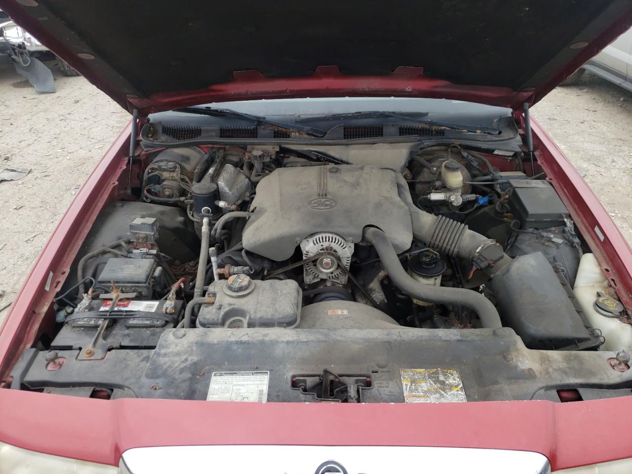 Photo 7 from auction – 2000 MERCURY GRAND MARQ with VIN 2MEFM75W7YX705586