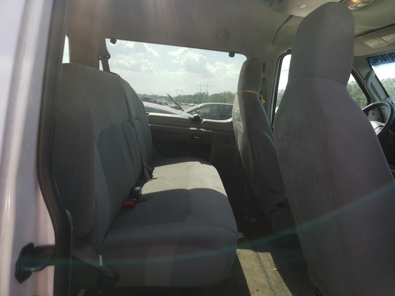 Photo 6 from auction – 2012 FORD ECONOLINE with VIN 1FBNE3BL1CDB00058